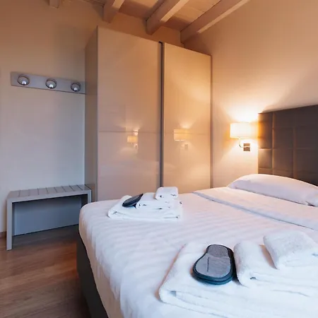 Ah Palazzo Trebeschi Appart hôtel Brescia