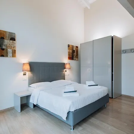 Ah Palazzo Trebeschi 3*