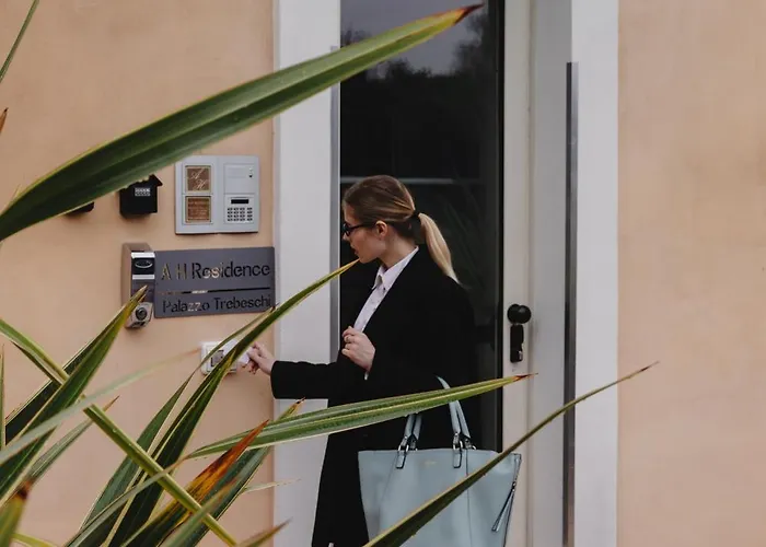 Ah Palazzo Trebeschi Aparthotel Brescia