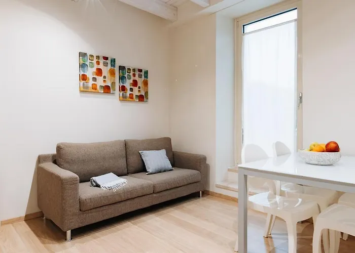 Ah Palazzo Trebeschi 3*